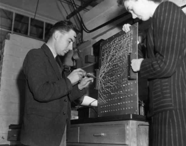 The first electronic computer is built