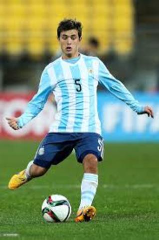 En la lista de los 21 futbolistas