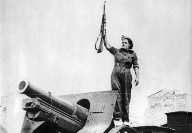 Las mujeres de 17 a 35 años del territorio nacional se ven obligadas a cumplir el recién creado Servicio Social obligatorio