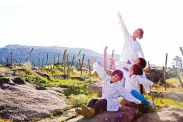 Promulgación de la Ley Federal de Educación  24.195