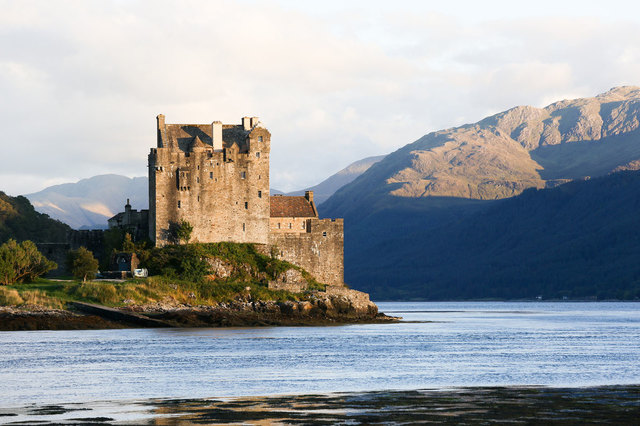 Eilean Donan Castle: Highland, Scotland