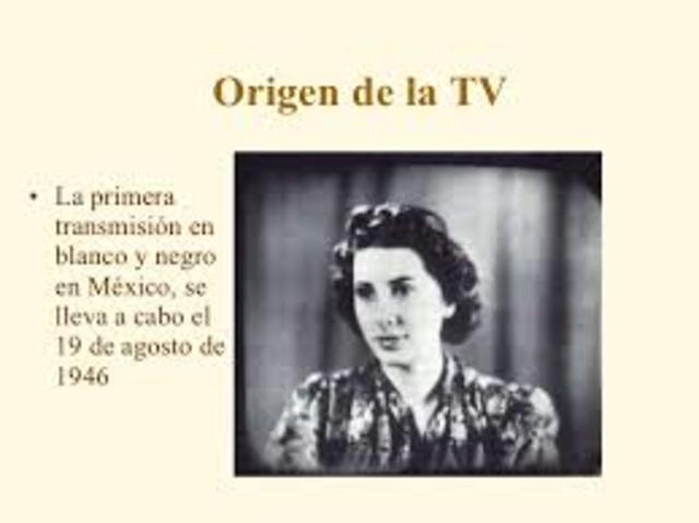 Se llevo acabo la primera transmicion en blanco y negro en México.