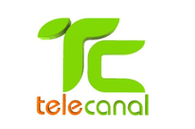 El Canal 22 inicia sus transmiciones.