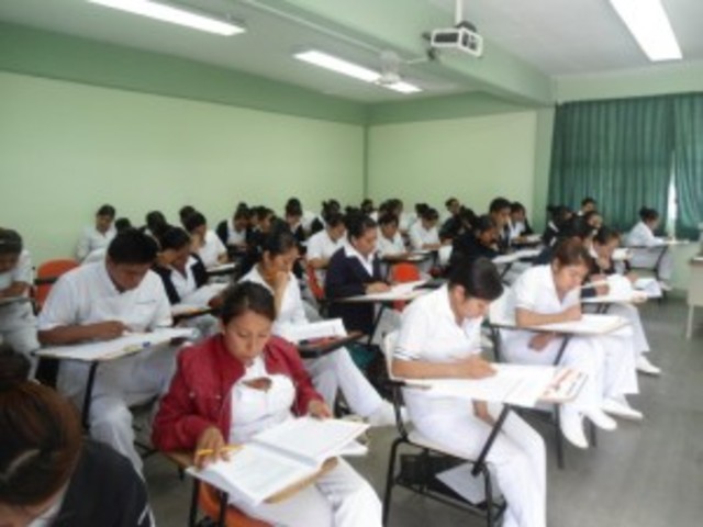 creó el Fondo Nacional de Salud y Bienestar Social