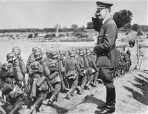 Germany invaides Poland