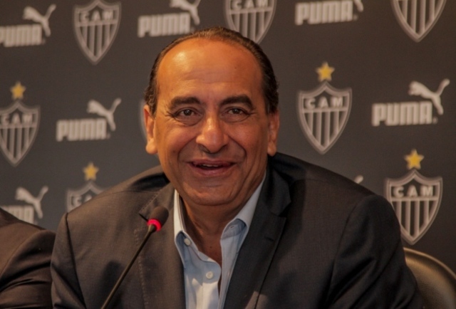Alexandre Kalil assume à presidência do clube