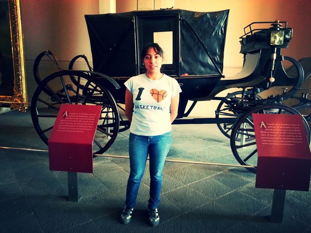 En un poema no debe ser una rututina.