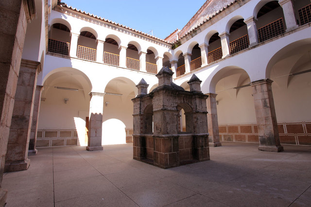 Nacimiento, Almendralejo