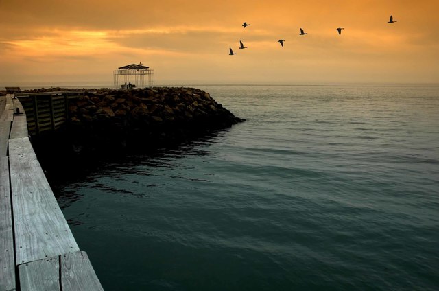 Champlain nomme « malle baye » (devenue La Malbaie)