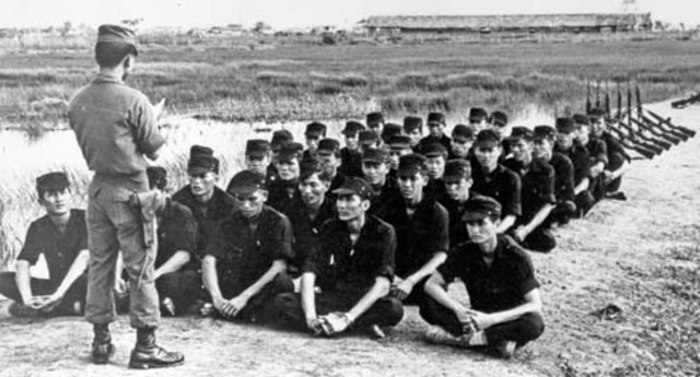 US Soldiers Train South Vietnamese