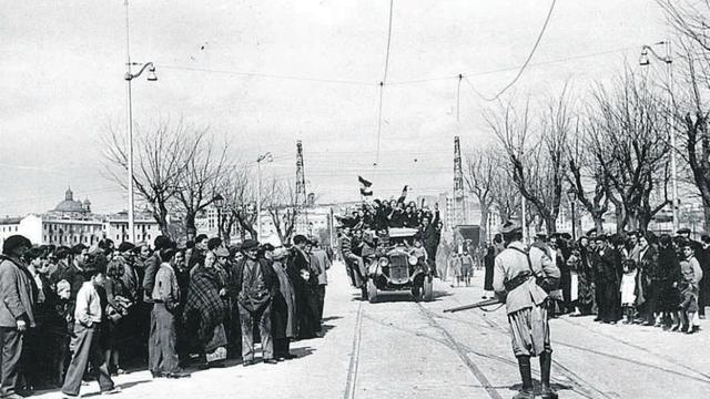 Entrada de las tropas franquistas a Madrid