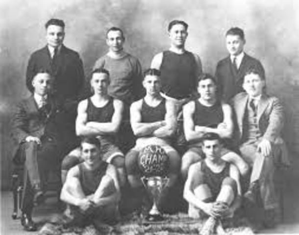 Se crea la organización Young Men Hebrew Association