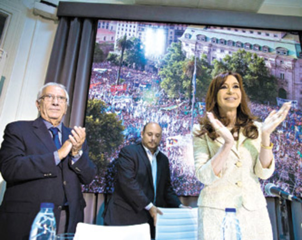 Sin apoyo del PJ, Cristina reunió a sus diputados