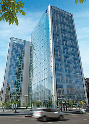 Se crea la compañia de seguros Chilena Consolidada.