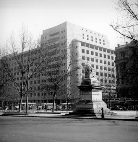 Se crea el banco del estado de Chile.