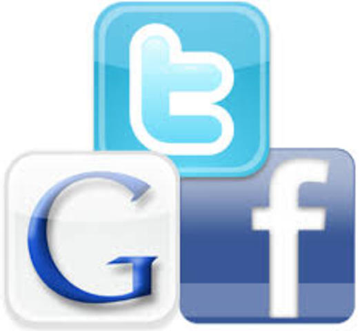 Navegando en Google, Twitter, Facebook.