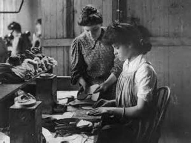 Lowell Mill Women Create First Union of Working Women