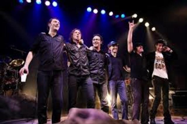 van tornar al escenari