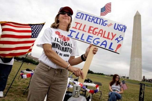 "Minuteman Project" Begins Recruiting Civilians to Patrol the US-Mexico Border