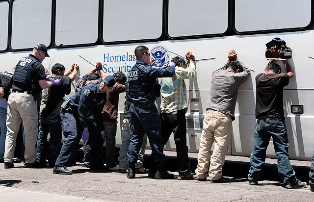 US Supreme Court Upholds Arizona Law Penalizing Businesses That Hire Undocumented Immigrants