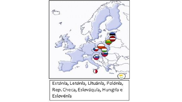 5º Alargamento, o maior, 10 Países aderem à UE