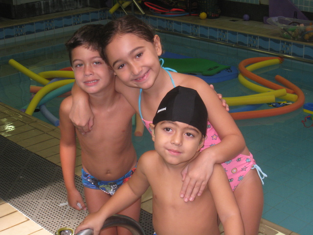 primeira competiçÂo de natação