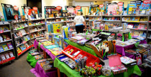 Elementary School: Scholastic Book Fair