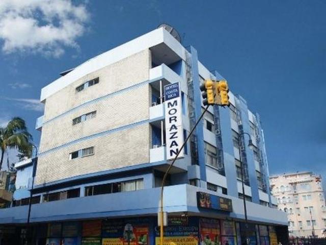 Se inagura el Hotel Amstel.