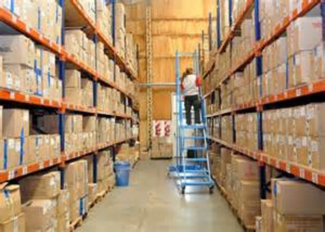 La demanda del cliente por un mejor servicio, mejora el desempeño de la logística para mejorar la calidad y el tiempo de entrega