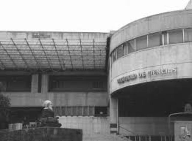 Instalación de computadora en la UNAM