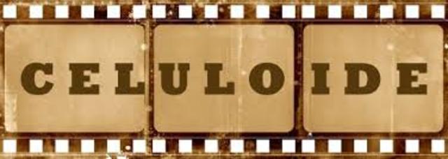 Se pantentó el celuloide.
