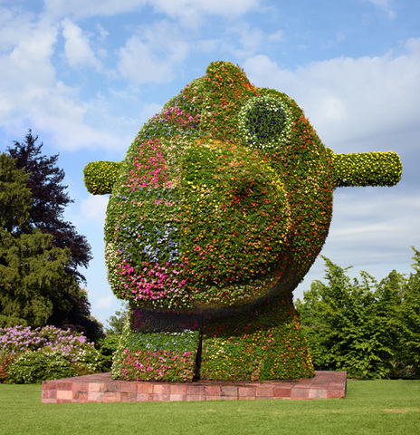 2000 "Split-Rocker" - Jeff Koons