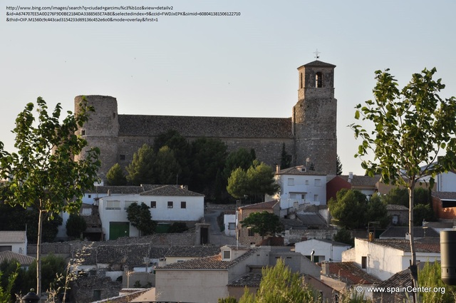 La ciudad se establecio en distintos lugares.