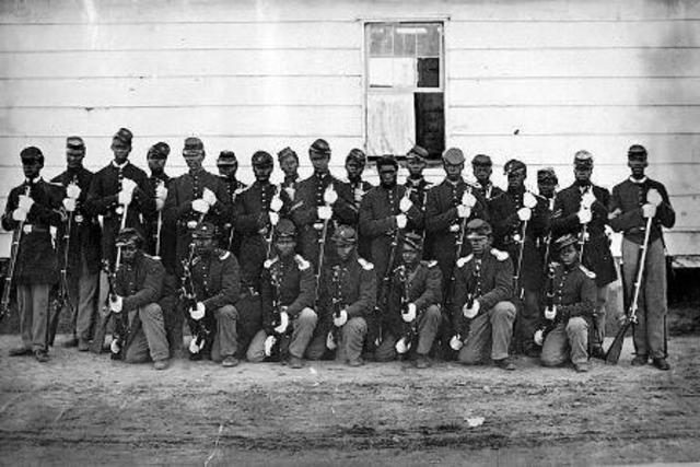 slaves buring the civil war