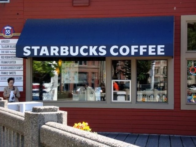 Starbucks moves to Pike Place.