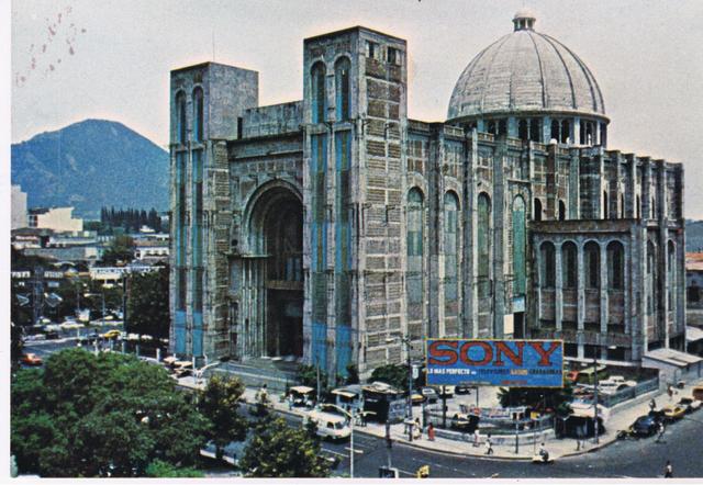 Toma de Catedral Metropolitana de San Salvador