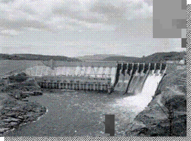 Ataque a El FMLN lanza un ataque sober la Central Hidroeléctrica 5 de Noviembre.