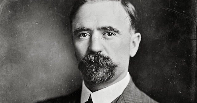 Fransisco Madero calls all Mexicans to overthrow Diaz