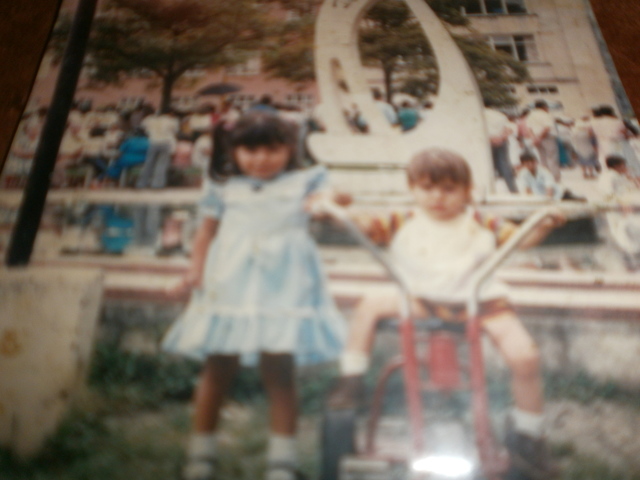 cuando tenia tres añitos con mi hermano