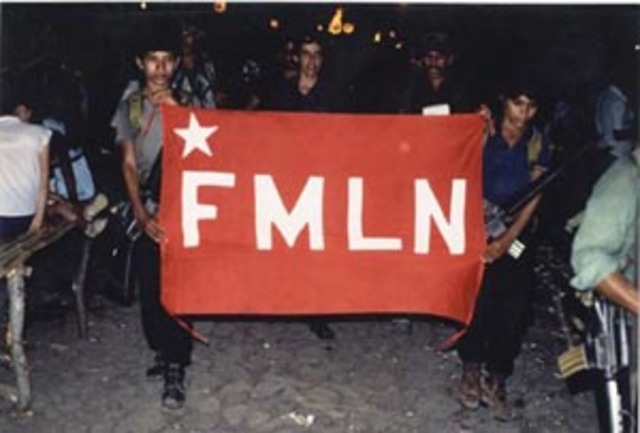El FMLN lanza su ofensiva general.