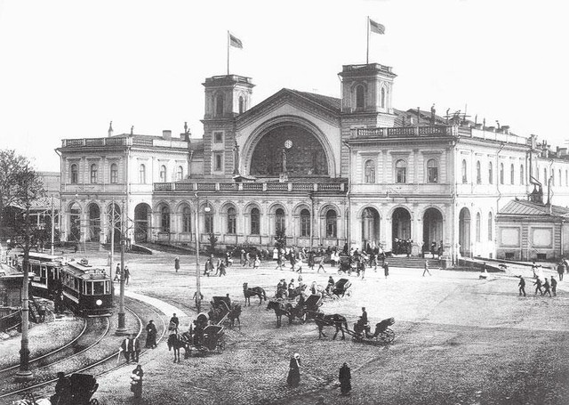 The beginning of construction of the line between St.Peterburg and Peterhof.