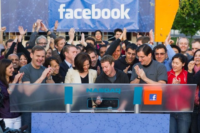 Facebook estrearam na Nasdaq, bolsa de valores em Nova York,