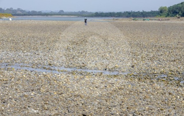 El Colombiano: Ideam declara alerta roja en 25 departamentos por sequía