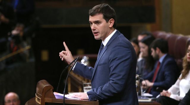 Diferentes Puestos con el mismo papel