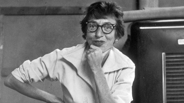 Polluck and Krasner move in together