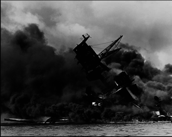 Japan anfaller USA:s flottbas i Pearl Harbor