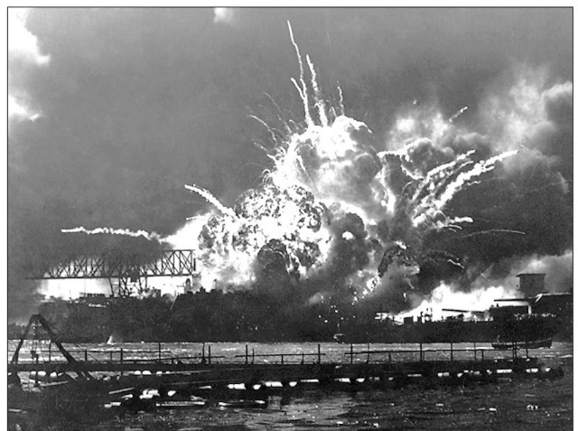 Japanese attack to Pearl Harbour.