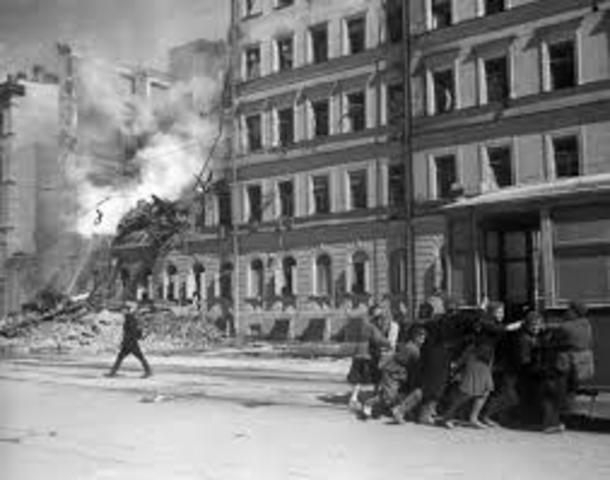 German siege of Leningrad begins