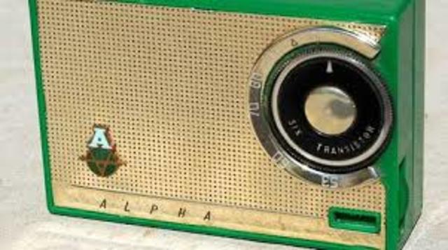 PRIMER SISTEMA DE RADIO FM