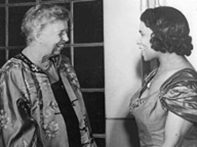 Eleanor Roosevelt Takes a Stand for Marian Anderson